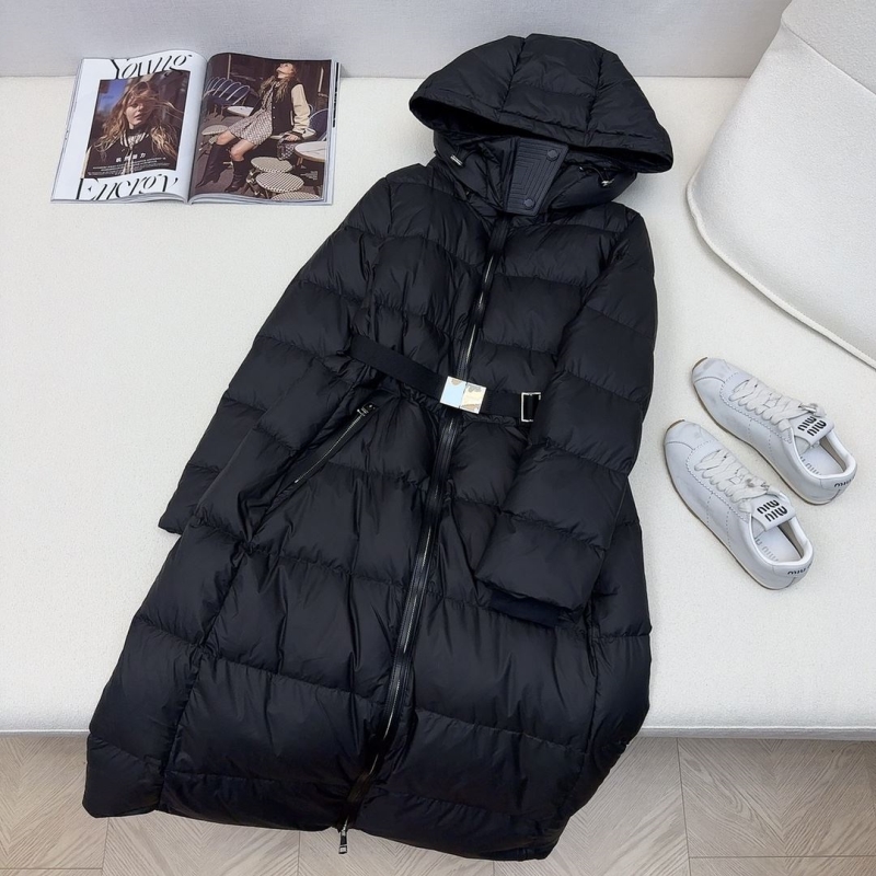 B**rry down coat